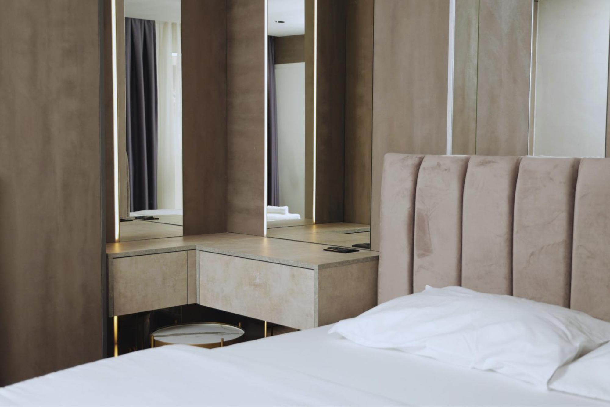 Hotel Solo 127 Призрен Экстерьер фото